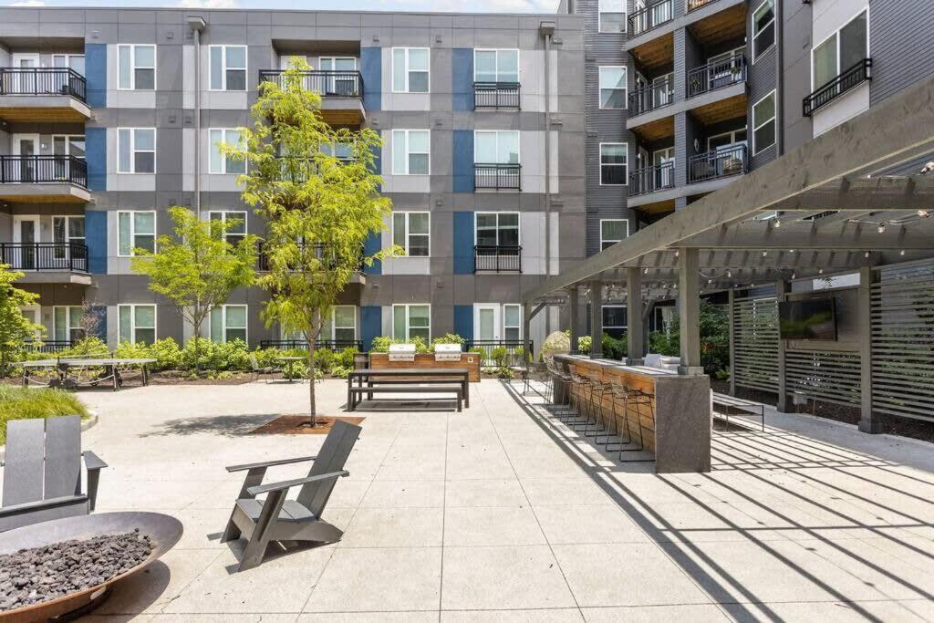 Dream Apartment Near Whole Foods Cozysuites Indianapolis Bagian luar foto